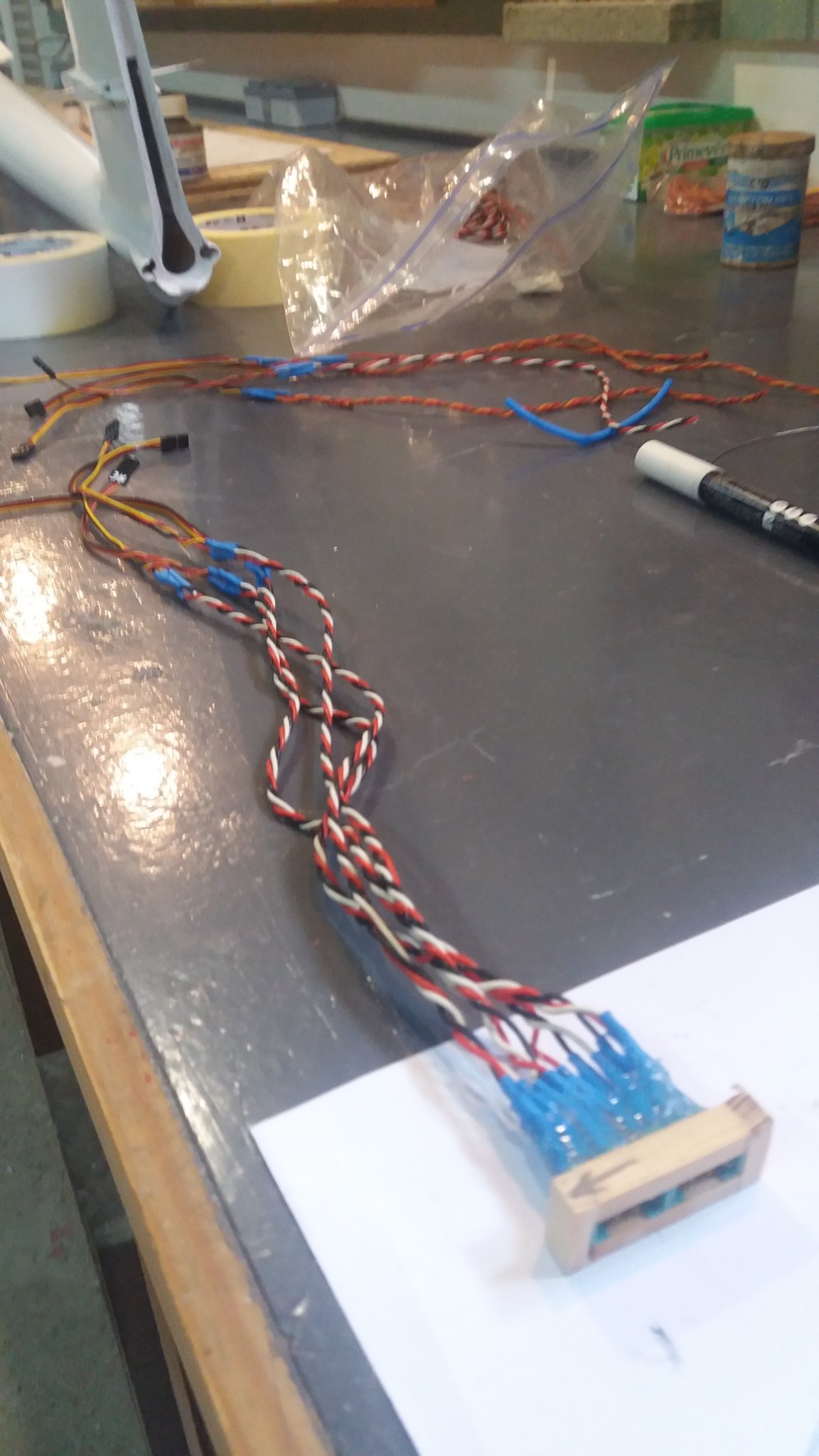 connectique des ailes.jpg