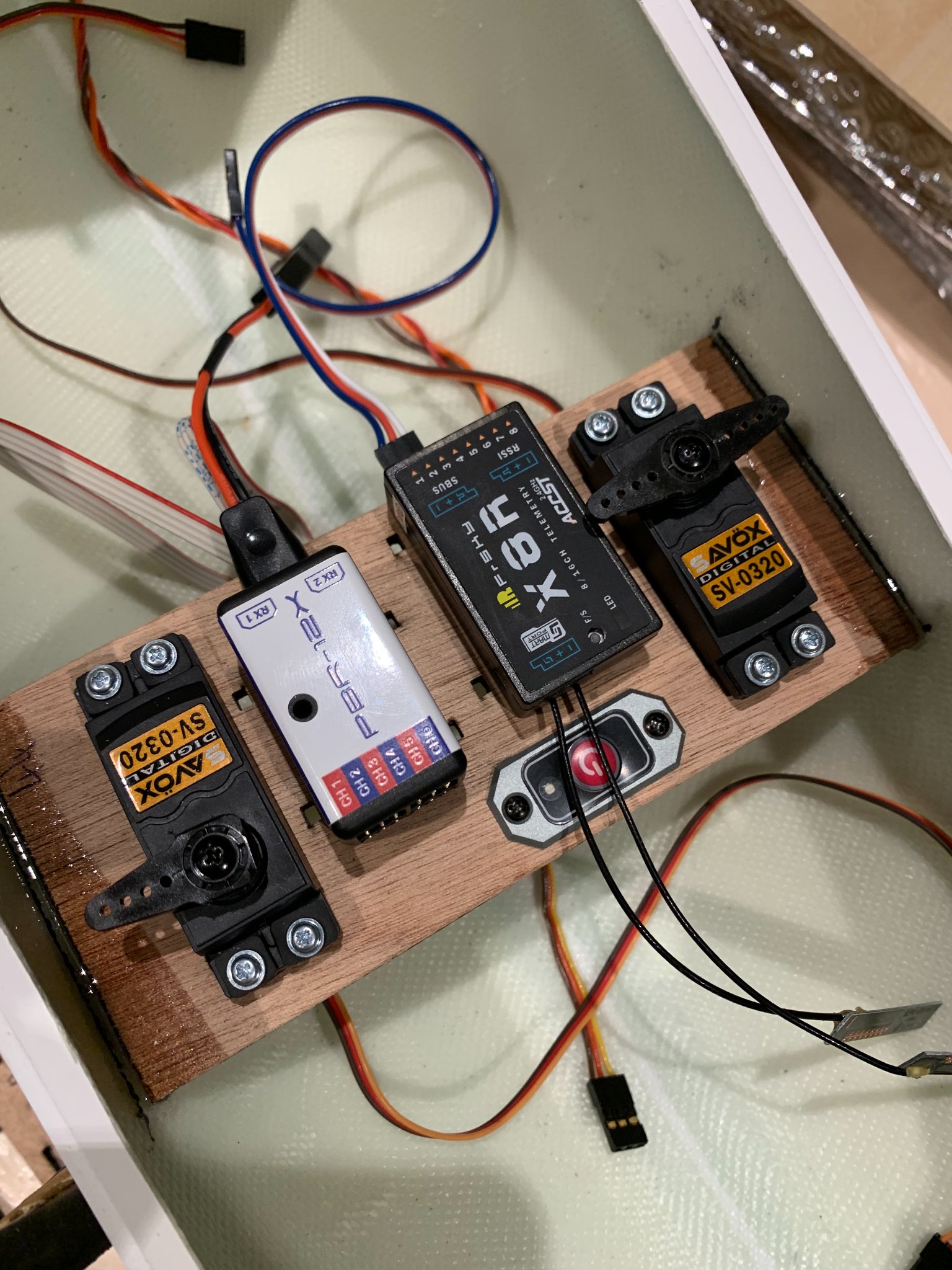 implantation électronique.JPEG