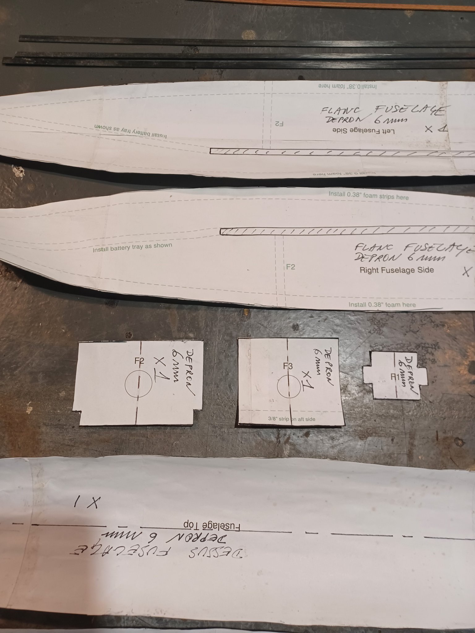 pieces du fuselage 2.jpg