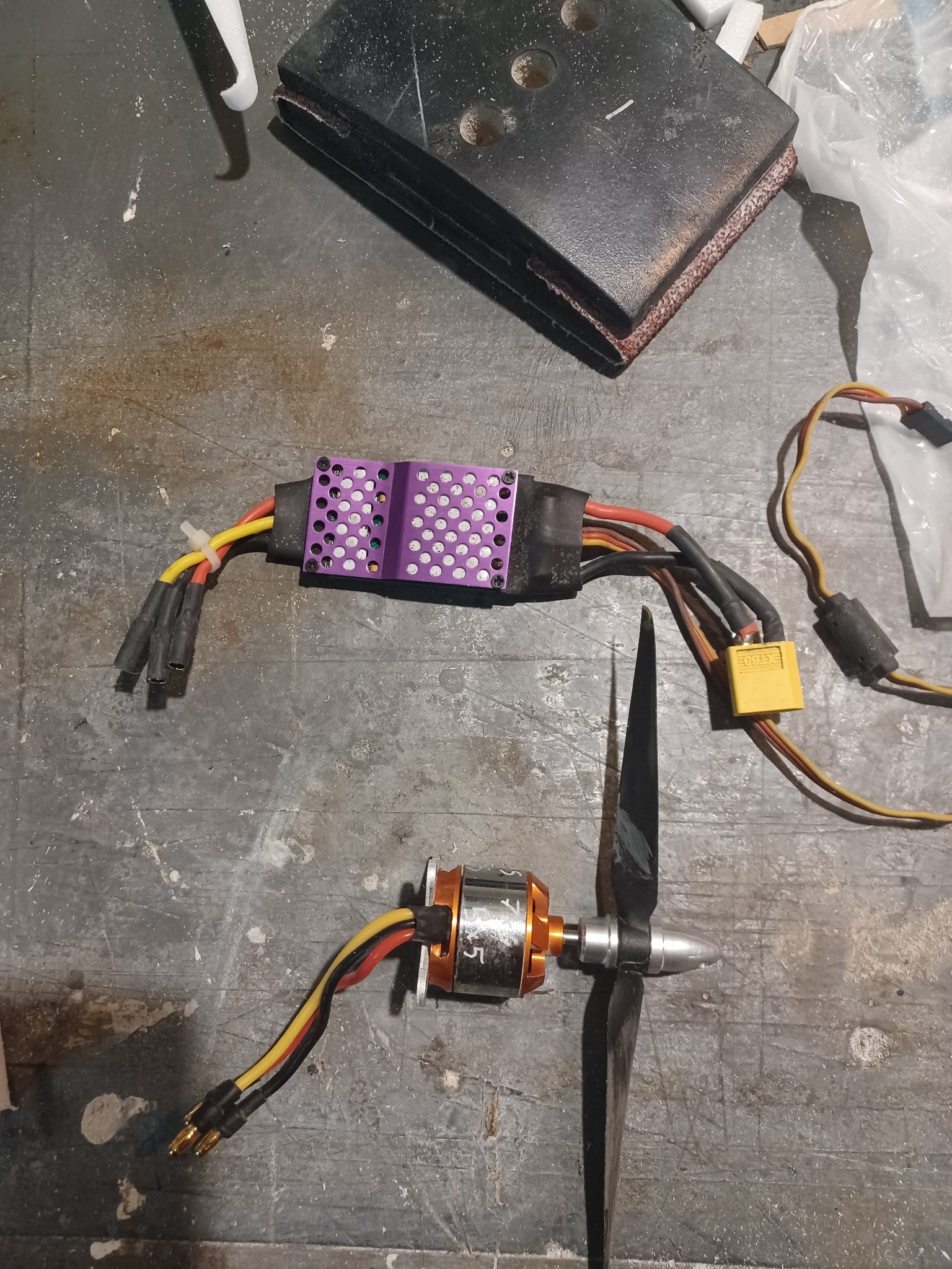 moteur et regulateur choisis.jpg