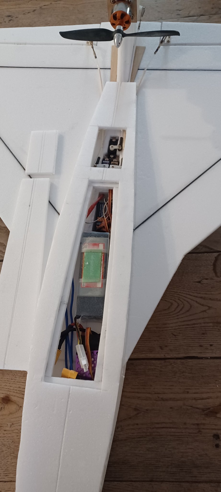 interieur fuselage fini.jpg