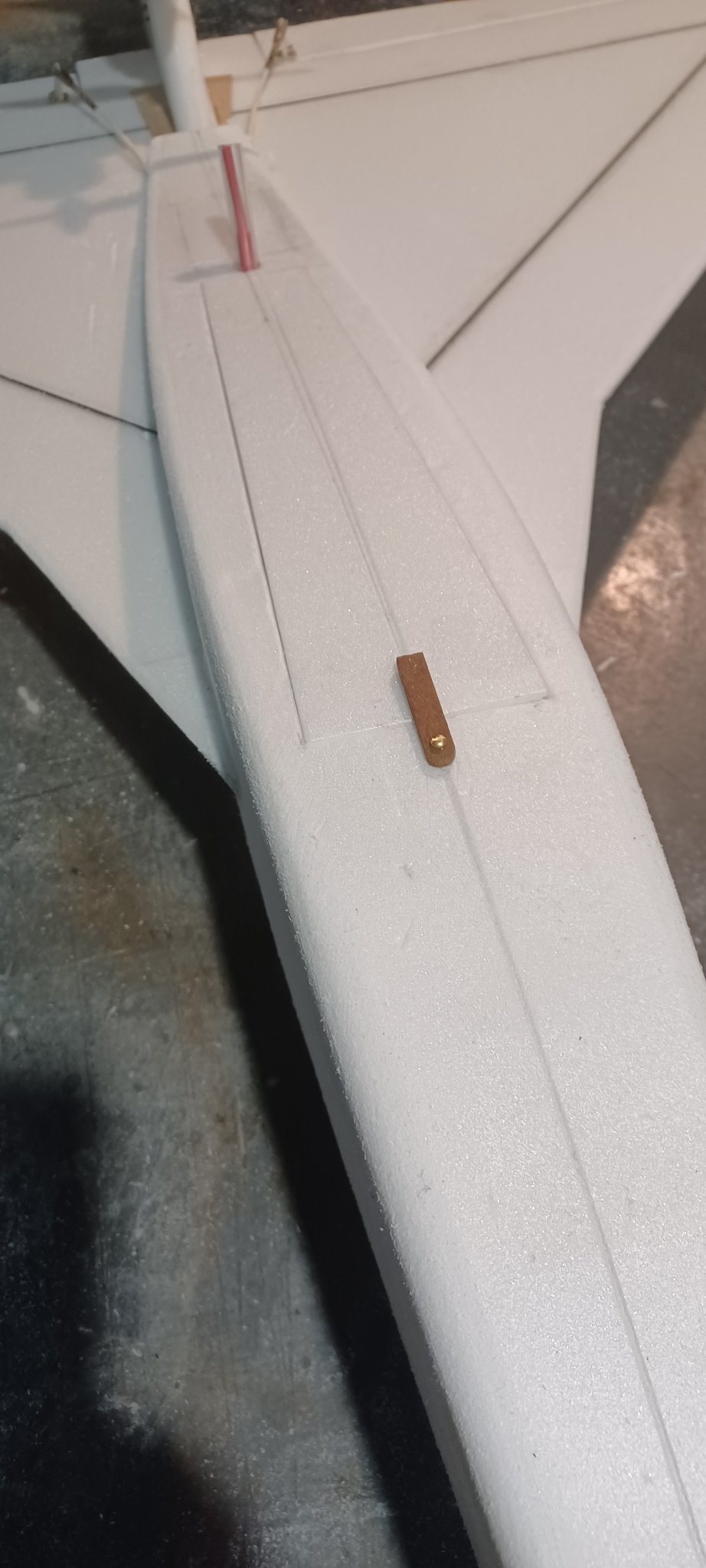 fixation capot 2.jpg