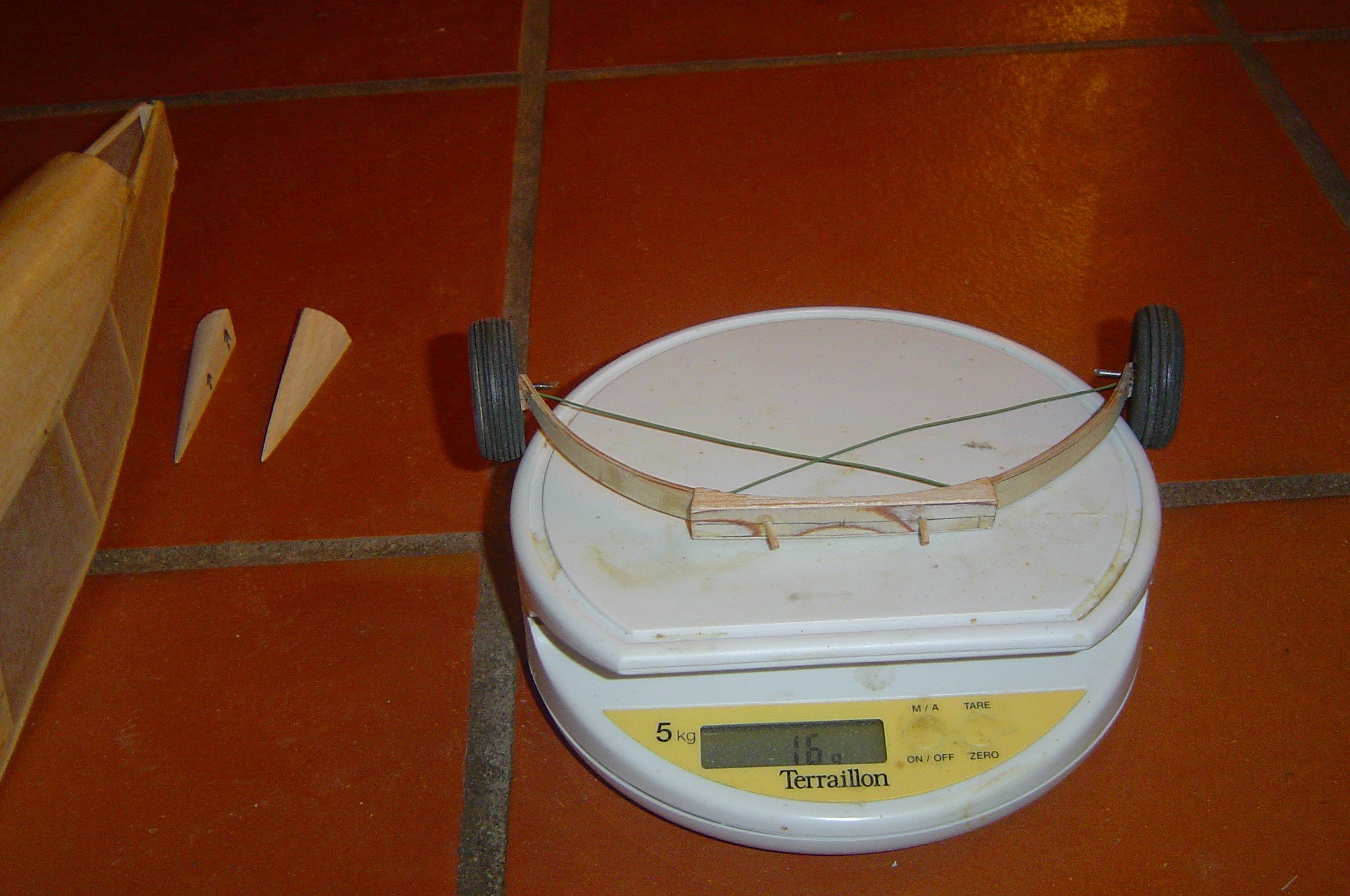 poids train d'atterissage .JPG