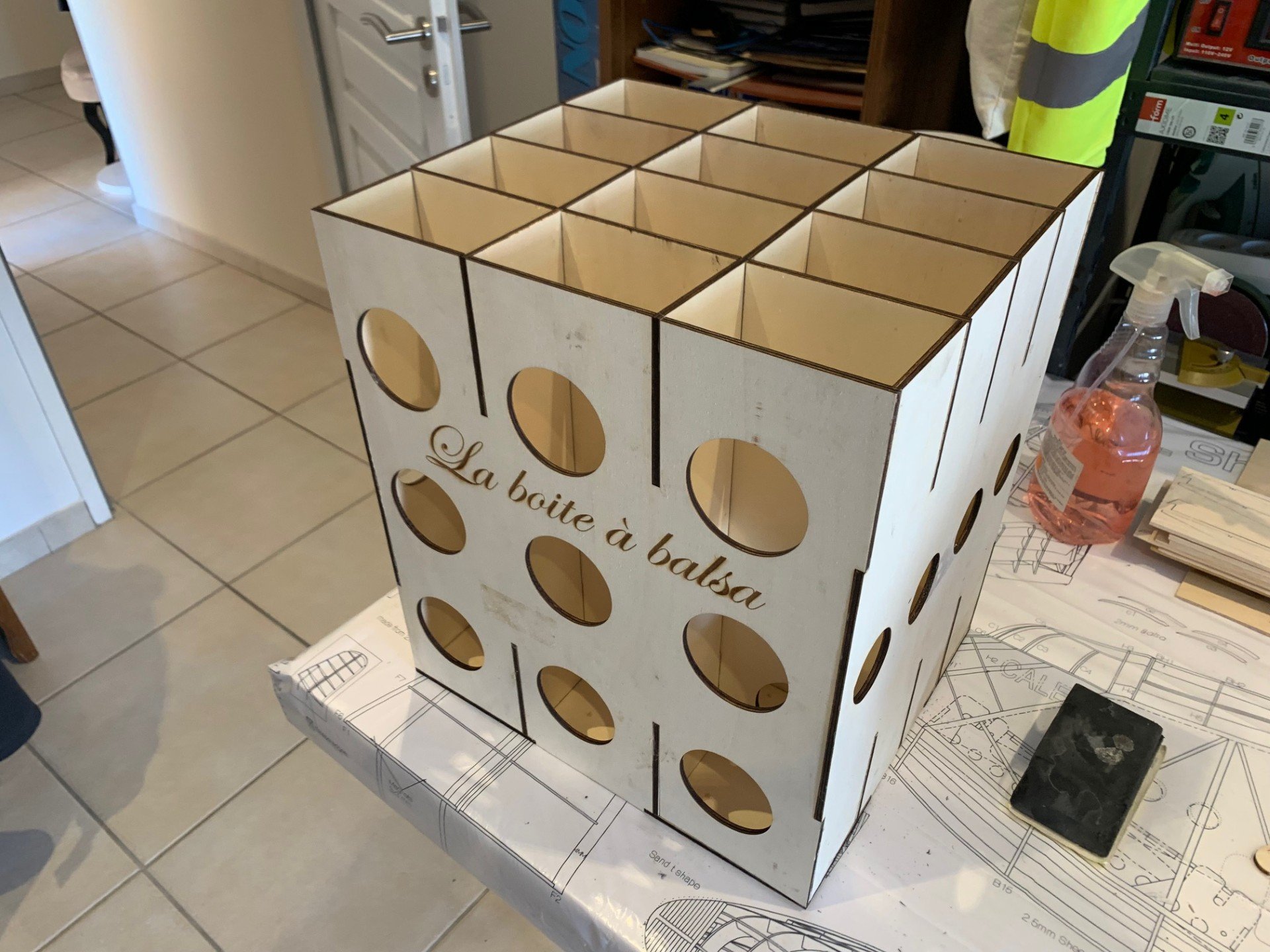 boite a balsa.jpg
